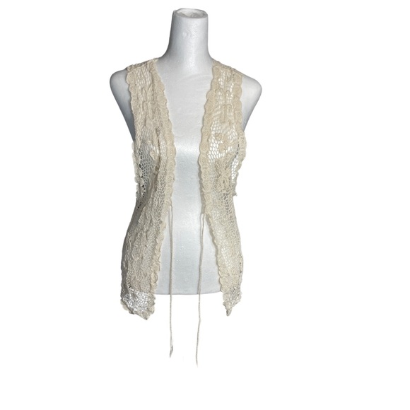 Uniques Solitaire Cream Lace Crochet Womens Vest Medium - Picture 4 of 7